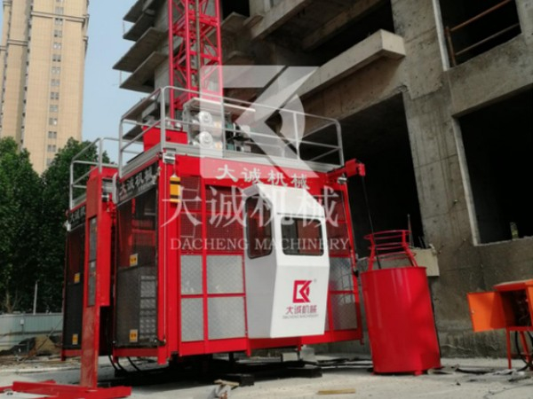 大誠(chéng)施工電梯入駐建業(yè)集團(tuán)長(zhǎng)垣項(xiàng)目——特區(qū)壹號(hào) 大誠(chéng)施工電梯入駐建業(yè)集團(tuán)長(zhǎng)垣項(xiàng)目——特區(qū)壹號(hào)