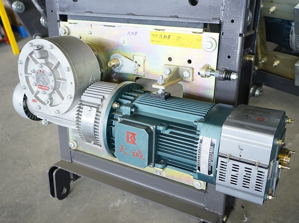 施工電梯防墜器 施工電梯防墜器