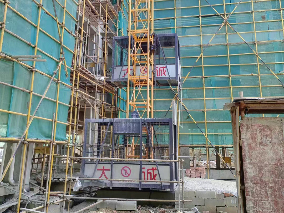 鋼絲繩物料機在建筑領域中有哪些具體應用案例？