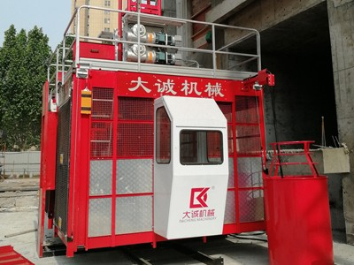 在市場上施工升降機(jī)、施工電梯的價(jià)格浮動(dòng)變化-河南大誠機(jī)械